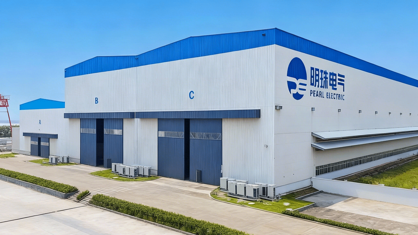 jimeng-2025-12-05-7721-去除画面中的所有汽车,保持厂房建筑和周围环境不变 Jimeng-2025-12-05-7721-去除画面中的所有汽车،保持厂房建筑和周围环境不变