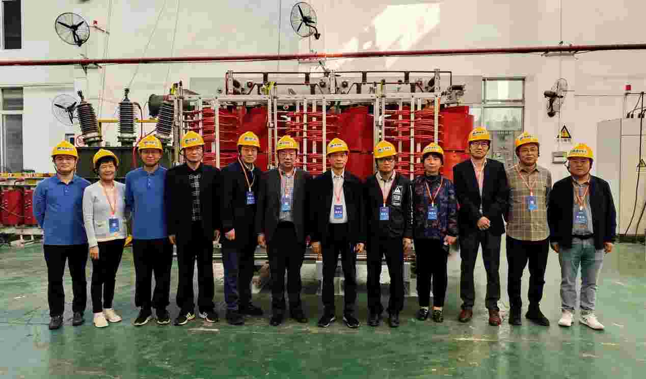 R&D and Industrialization of High-efficiency Heat Dissipation Internal Water Cooling Dry-type Transformer البحث والتطوير وتصنيع محولات التبريد الداخلي ذات الكفاءة العالية لتبديد الحرارة من النوع الجاف